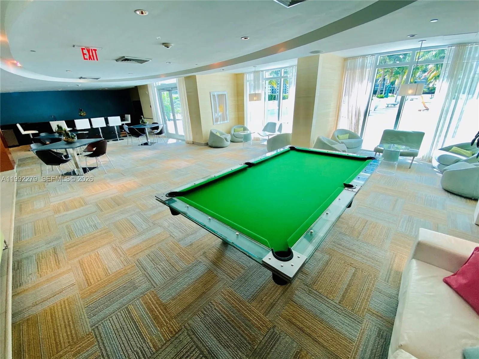 950 Brickell Bay Dr 2706, Miami, Florida 33131, Miami, Florida 33131, 2 Bedrooms Bedrooms, ,2 BathroomsBathrooms,Residential,For Sale,950 Brickell Bay Dr 2706, Miami, Florida 33131,A11992279