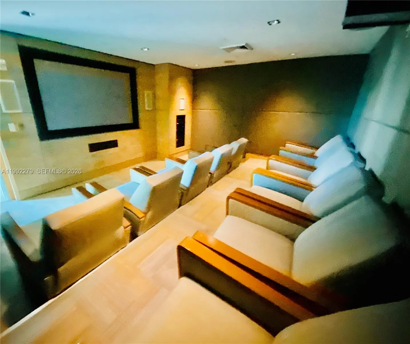 950 Brickell Bay Dr 2706, Miami, Florida 33131, Miami, Florida 33131, 2 Bedrooms Bedrooms, ,2 BathroomsBathrooms,Residential,For Sale,950 Brickell Bay Dr 2706, Miami, Florida 33131,A11992279