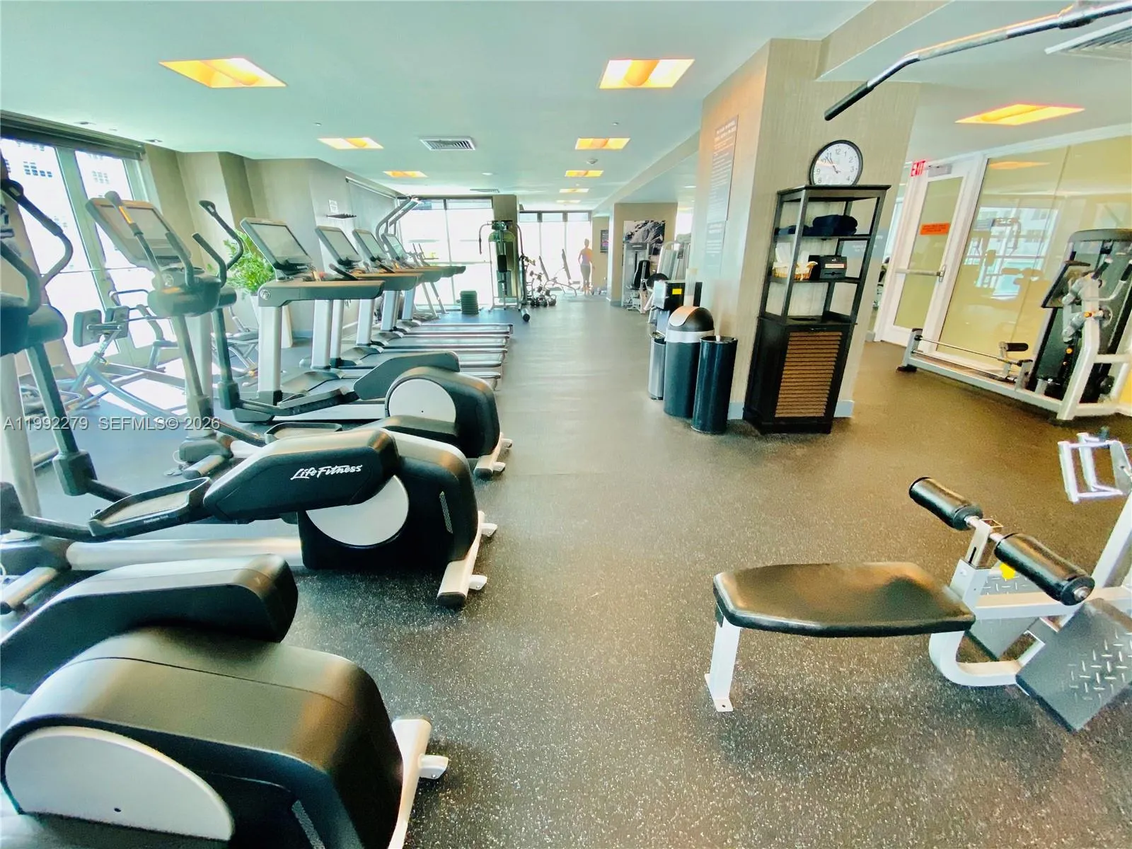950 Brickell Bay Dr 2706, Miami, Florida 33131, Miami, Florida 33131, 2 Bedrooms Bedrooms, ,2 BathroomsBathrooms,Residential,For Sale,950 Brickell Bay Dr 2706, Miami, Florida 33131,A11992279