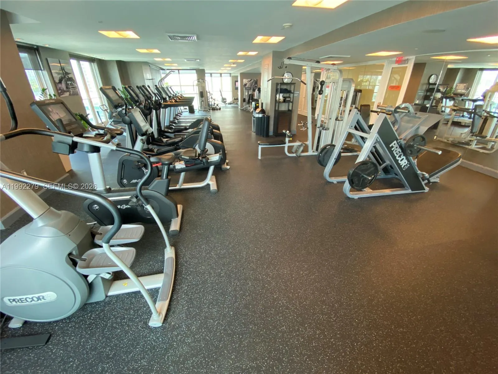 950 Brickell Bay Dr 2706, Miami, Florida 33131, Miami, Florida 33131, 2 Bedrooms Bedrooms, ,2 BathroomsBathrooms,Residential,For Sale,950 Brickell Bay Dr 2706, Miami, Florida 33131,A11992279