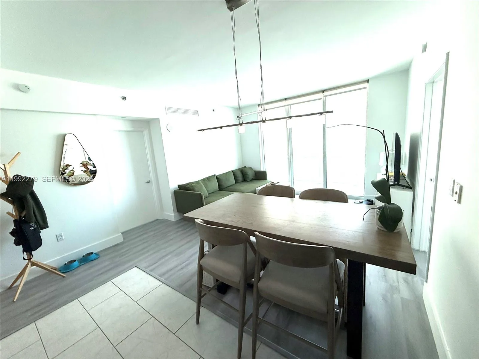 950 Brickell Bay Dr 2706, Miami, Florida 33131, Miami, Florida 33131, 2 Bedrooms Bedrooms, ,2 BathroomsBathrooms,Residential,For Sale,950 Brickell Bay Dr 2706, Miami, Florida 33131,A11992279