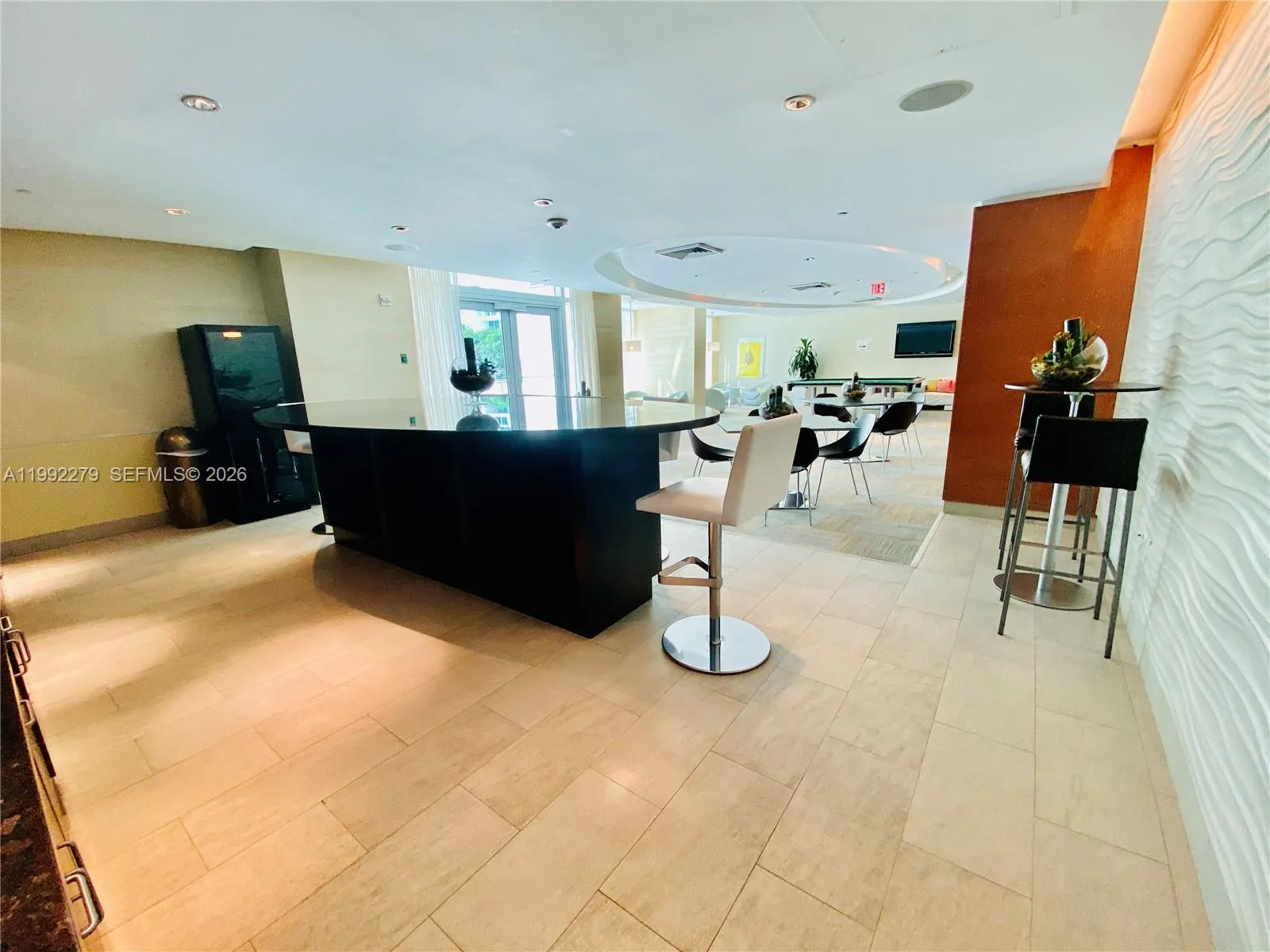 950 Brickell Bay Dr 2706, Miami, Florida 33131, Miami, Florida 33131, 2 Bedrooms Bedrooms, ,2 BathroomsBathrooms,Residential,For Sale,950 Brickell Bay Dr 2706, Miami, Florida 33131,A11992279