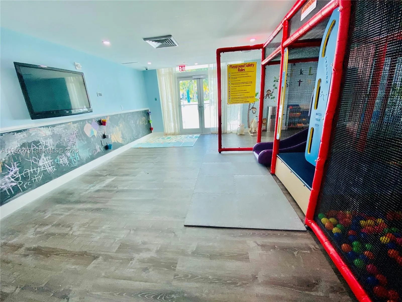 950 Brickell Bay Dr 2706, Miami, Florida 33131, Miami, Florida 33131, 2 Bedrooms Bedrooms, ,2 BathroomsBathrooms,Residential,For Sale,950 Brickell Bay Dr 2706, Miami, Florida 33131,A11992279