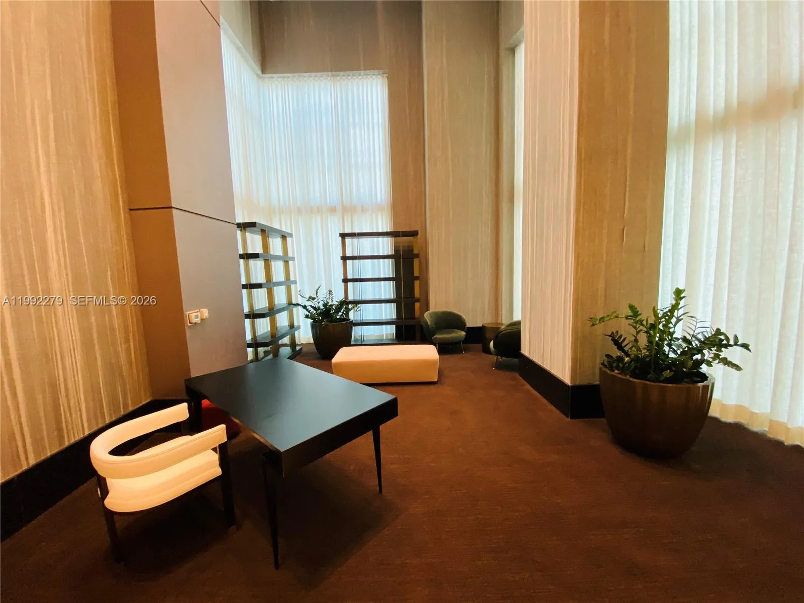 950 Brickell Bay Dr 2706, Miami, Florida 33131, Miami, Florida 33131, 2 Bedrooms Bedrooms, ,2 BathroomsBathrooms,Residential,For Sale,950 Brickell Bay Dr 2706, Miami, Florida 33131,A11992279