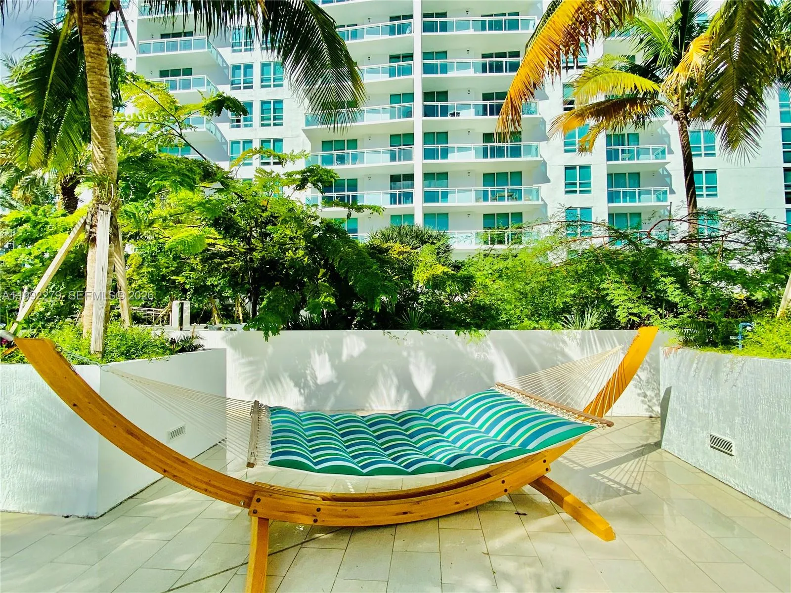 950 Brickell Bay Dr 2706, Miami, Florida 33131, Miami, Florida 33131, 2 Bedrooms Bedrooms, ,2 BathroomsBathrooms,Residential,For Sale,950 Brickell Bay Dr 2706, Miami, Florida 33131,A11992279