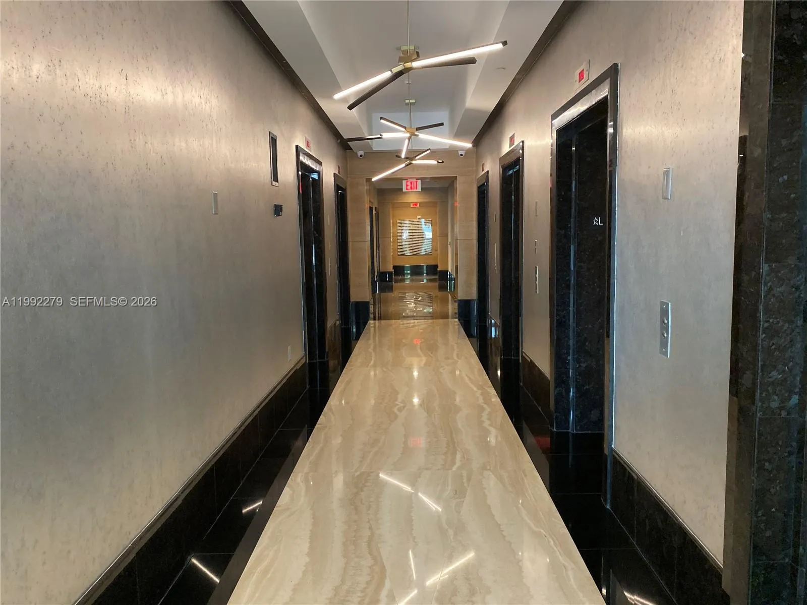 950 Brickell Bay Dr 2706, Miami, Florida 33131, Miami, Florida 33131, 2 Bedrooms Bedrooms, ,2 BathroomsBathrooms,Residential,For Sale,950 Brickell Bay Dr 2706, Miami, Florida 33131,A11992279