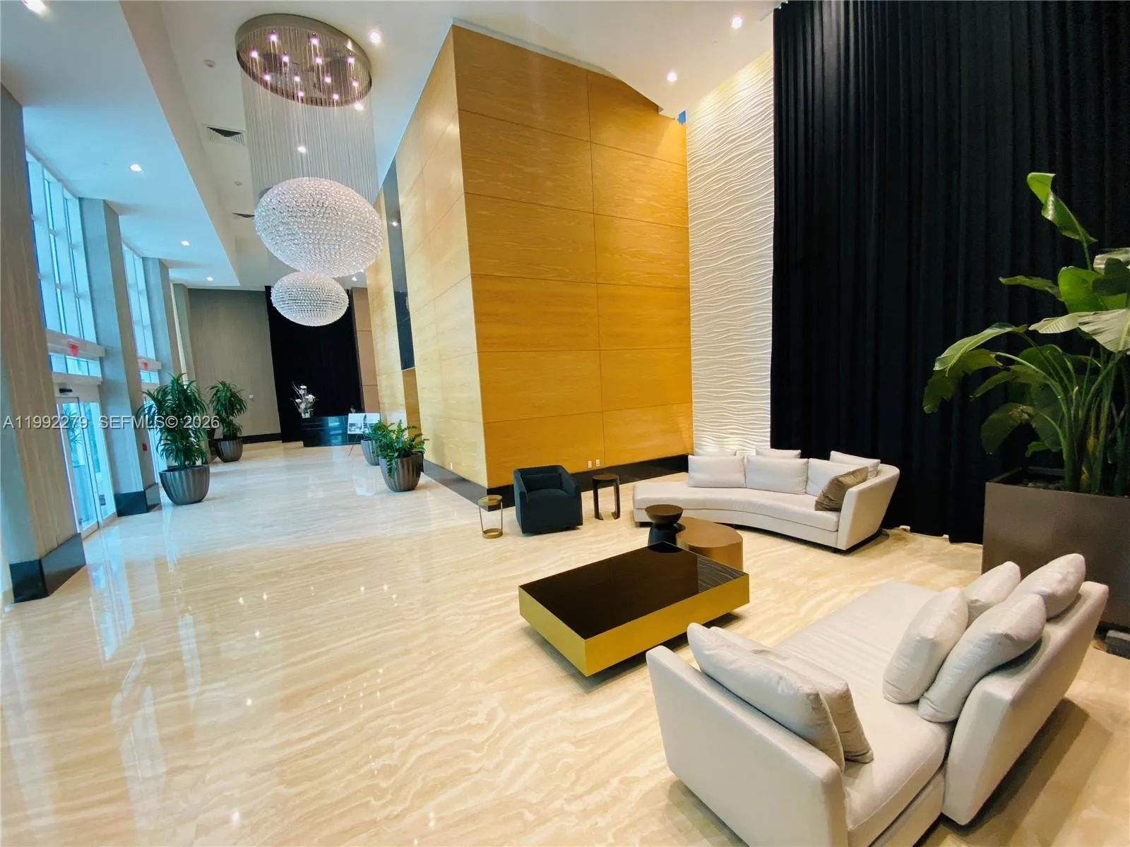 950 Brickell Bay Dr 2706, Miami, Florida 33131, Miami, Florida 33131, 2 Bedrooms Bedrooms, ,2 BathroomsBathrooms,Residential,For Sale,950 Brickell Bay Dr 2706, Miami, Florida 33131,A11992279