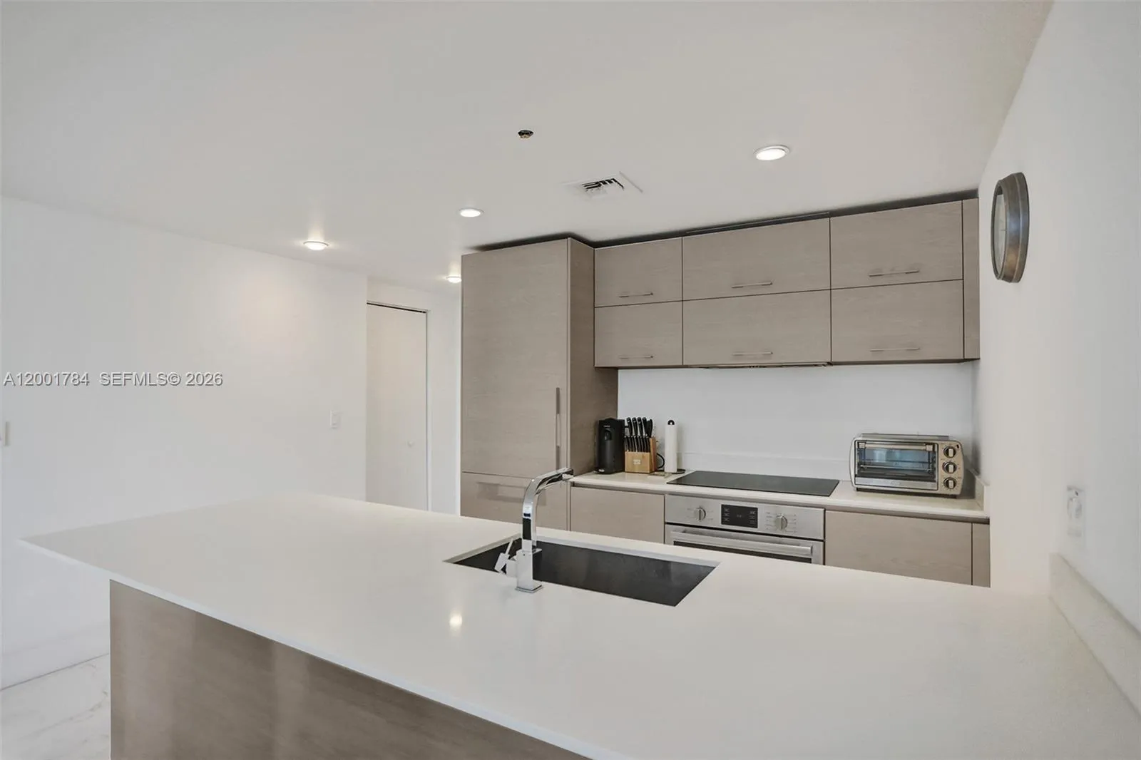 1300 S Miami Ave 3111, Miami, Florida 33130, Miami, Florida 33130, 2 Bedrooms Bedrooms, ,2 BathroomsBathrooms,Residential Lease,For Rent,1300 S Miami Ave 3111, Miami, Florida 33130,A12001784