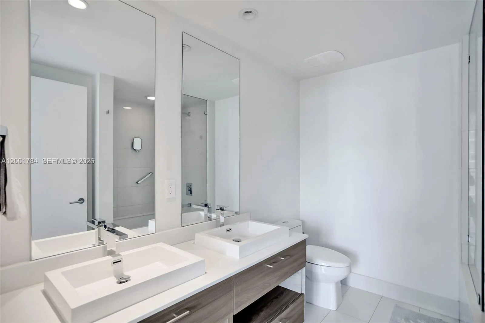 1300 S Miami Ave 3111, Miami, Florida 33130, Miami, Florida 33130, 2 Bedrooms Bedrooms, ,2 BathroomsBathrooms,Residential Lease,For Rent,1300 S Miami Ave 3111, Miami, Florida 33130,A12001784