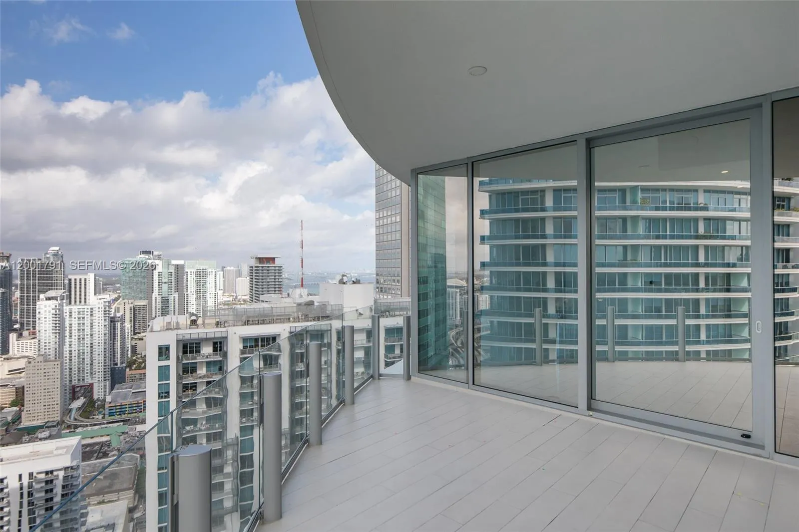 300 Biscayne Boulevard Way 4708w, Miami, Florida 3, Miami, Florida 33131, 1 Bedroom Bedrooms, ,1 BathroomBathrooms,Residential Lease,For Rent,300 Biscayne Boulevard Way 4708w, Miami, Florida 3,A12001791