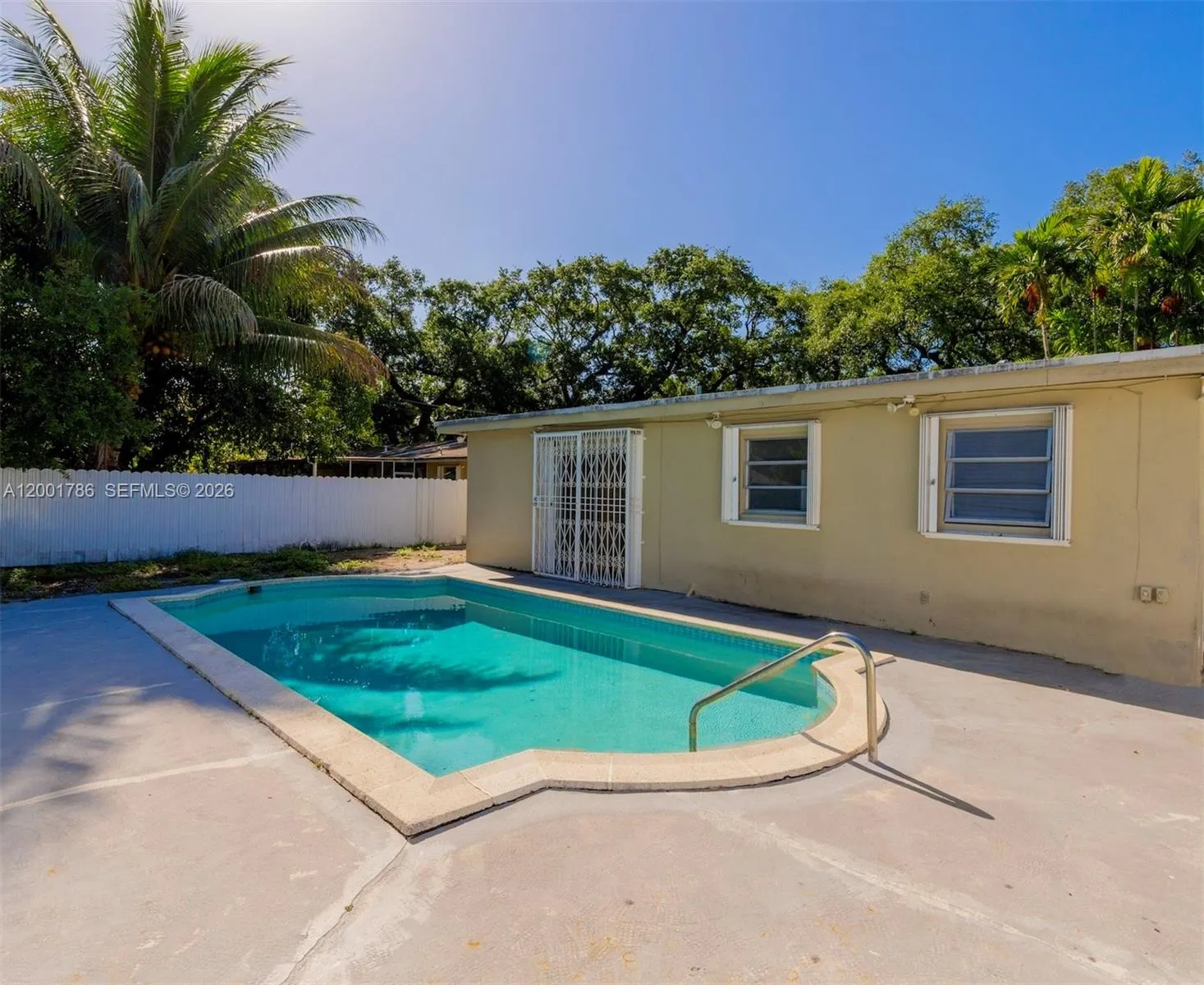 565 Ne 160th Ter, Miami, Florida 33162, Miami, Florida 33162, 4 Bedrooms Bedrooms, ,3 BathroomsBathrooms,Residential,For Sale,565 Ne 160th Ter, Miami, Florida 33162,A12001786