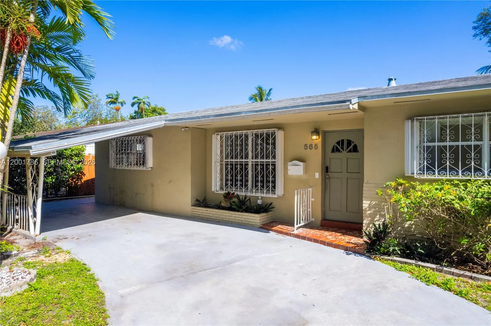 565 Ne 160th Ter, Miami, Florida 33162, Miami, Florida 33162, 4 Bedrooms Bedrooms, ,3 BathroomsBathrooms,Residential,For Sale,565 Ne 160th Ter, Miami, Florida 33162,A12001786