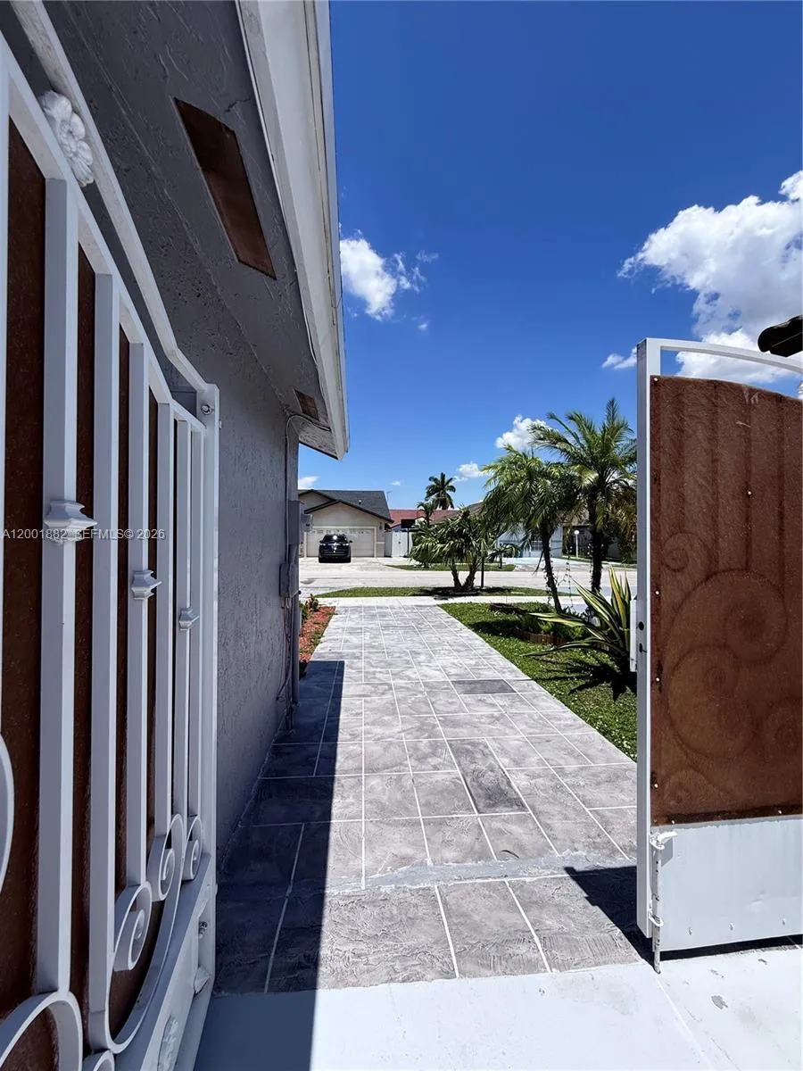 14220 Sw 53rd St B, Miami, Florida 33175, Miami, Florida 33175, ,1 BathroomBathrooms,Residential Lease,For Rent,14220 Sw 53rd St B, Miami, Florida 33175,A12001882