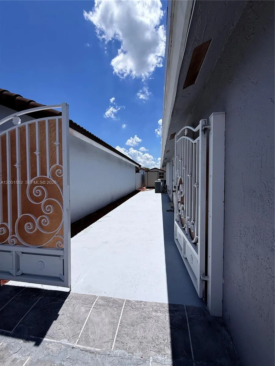 14220 Sw 53rd St B, Miami, Florida 33175, Miami, Florida 33175, ,1 BathroomBathrooms,Residential Lease,For Rent,14220 Sw 53rd St B, Miami, Florida 33175,A12001882