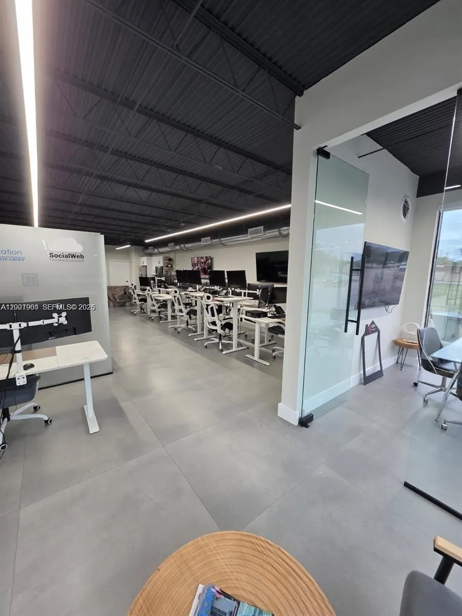 2429 Davie Blvd, Fort Lauderdale, Florida 33312, Fort Lauderdale, Florida 33312, ,Commercial Lease,For Rent,2429 Davie Blvd, Fort Lauderdale, Florida 33312,A12001900