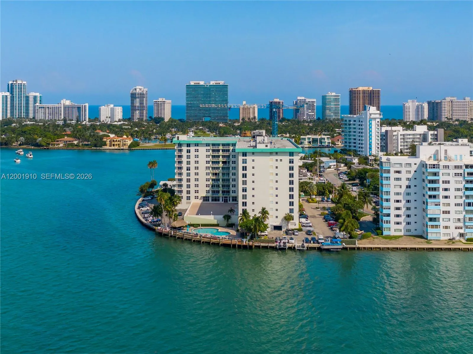 10350 W Bay Harbor Dr 6l, Bay Harbor Islands, Flor, Bay Harbor Islands, Florida 33154, 1 Bedroom Bedrooms, ,1 BathroomBathrooms,Residential Lease,For Rent,10350 W Bay Harbor Dr 6l, Bay Harbor Islands, Flor,A12001910