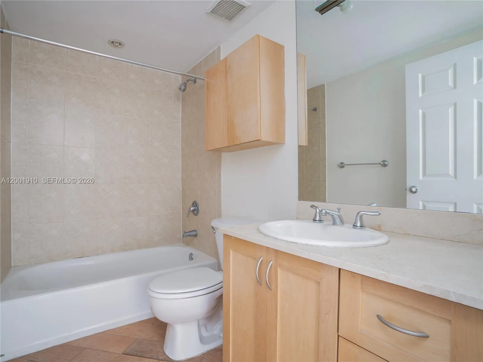 10350 W Bay Harbor Dr 6l, Bay Harbor Islands, Flor, Bay Harbor Islands, Florida 33154, 1 Bedroom Bedrooms, ,1 BathroomBathrooms,Residential Lease,For Rent,10350 W Bay Harbor Dr 6l, Bay Harbor Islands, Flor,A12001910