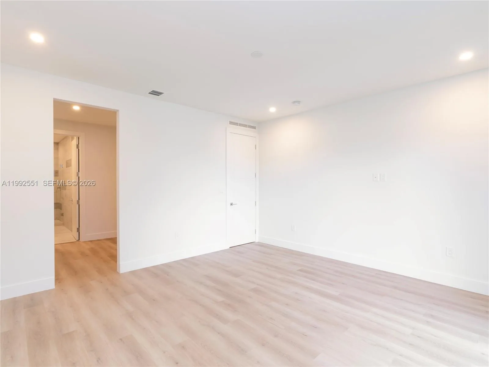 1118 Ne 10th Ave, Fort Lauderdale, Florida 33304, Fort Lauderdale, Florida 33304, 3 Bedrooms Bedrooms, ,2 BathroomsBathrooms,Residential,For Sale,1118 Ne 10th Ave, Fort Lauderdale, Florida 33304,A11992551