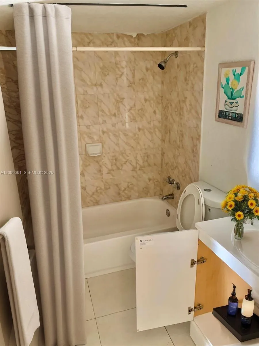 7345 W 4th Ave 203, Hialeah, Florida 33014, Hialeah, Florida 33014, 2 Bedrooms Bedrooms, ,2 BathroomsBathrooms,Residential Lease,For Rent,7345 W 4th Ave 203, Hialeah, Florida 33014,A12000661