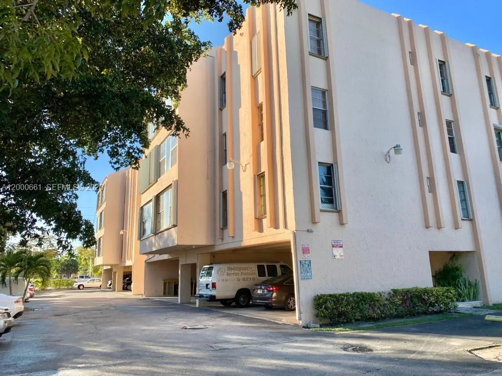 7345 W 4th Ave 203, Hialeah, Florida 33014, Hialeah, Florida 33014, 2 Bedrooms Bedrooms, ,2 BathroomsBathrooms,Residential Lease,For Rent,7345 W 4th Ave 203, Hialeah, Florida 33014,A12000661