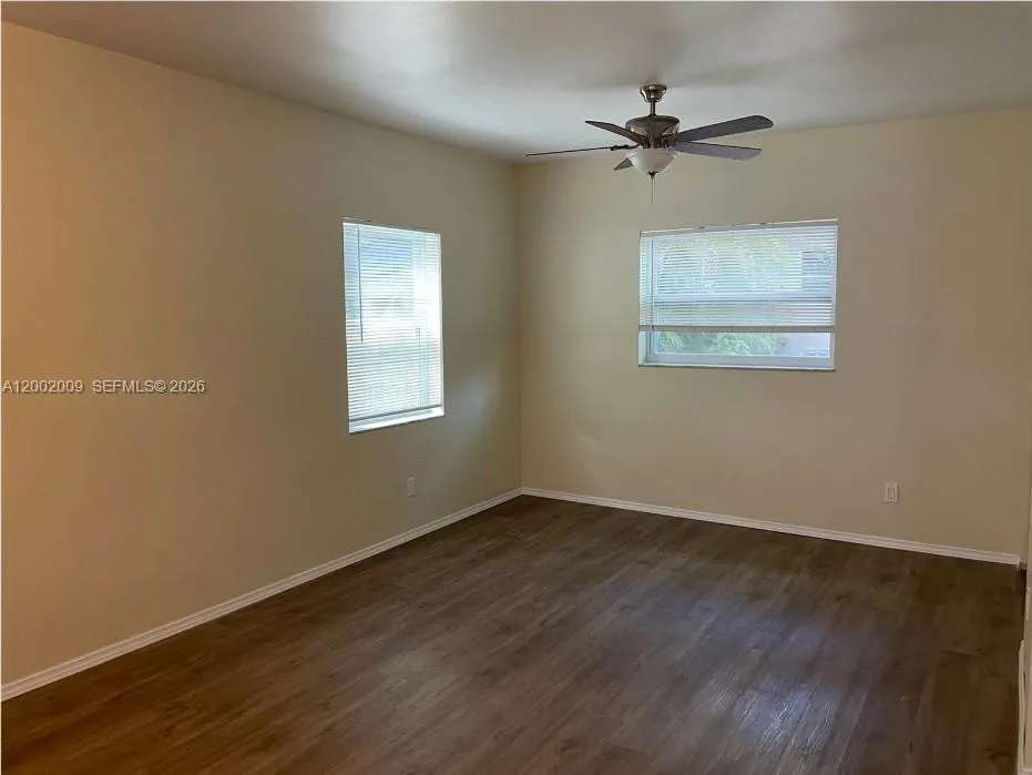 1720 Pierce St 1, Hollywood, Florida 33020, Hollywood, Florida 33020, 1 Bedroom Bedrooms, ,1 BathroomBathrooms,Residential Lease,For Rent,1720 Pierce St 1, Hollywood, Florida 33020,A12002009