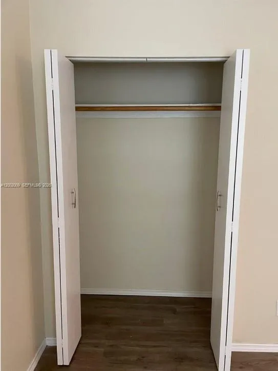 1720 Pierce St 1, Hollywood, Florida 33020, Hollywood, Florida 33020, 1 Bedroom Bedrooms, ,1 BathroomBathrooms,Residential Lease,For Rent,1720 Pierce St 1, Hollywood, Florida 33020,A12002009