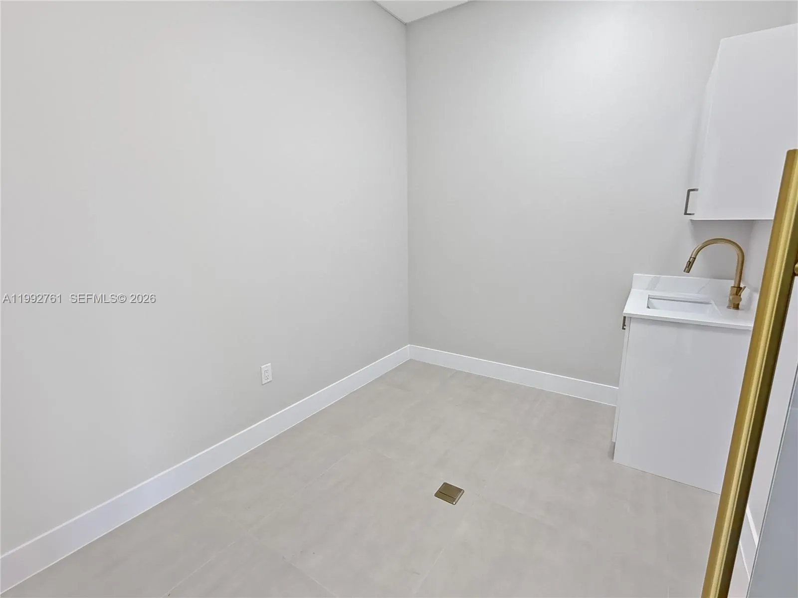12750 Nw 17th St 220, Sweetwater, Florida 33182, Sweetwater, Florida 33182, ,Commercial Lease,For Rent,12750 Nw 17th St 220, Sweetwater, Florida 33182,A11992761