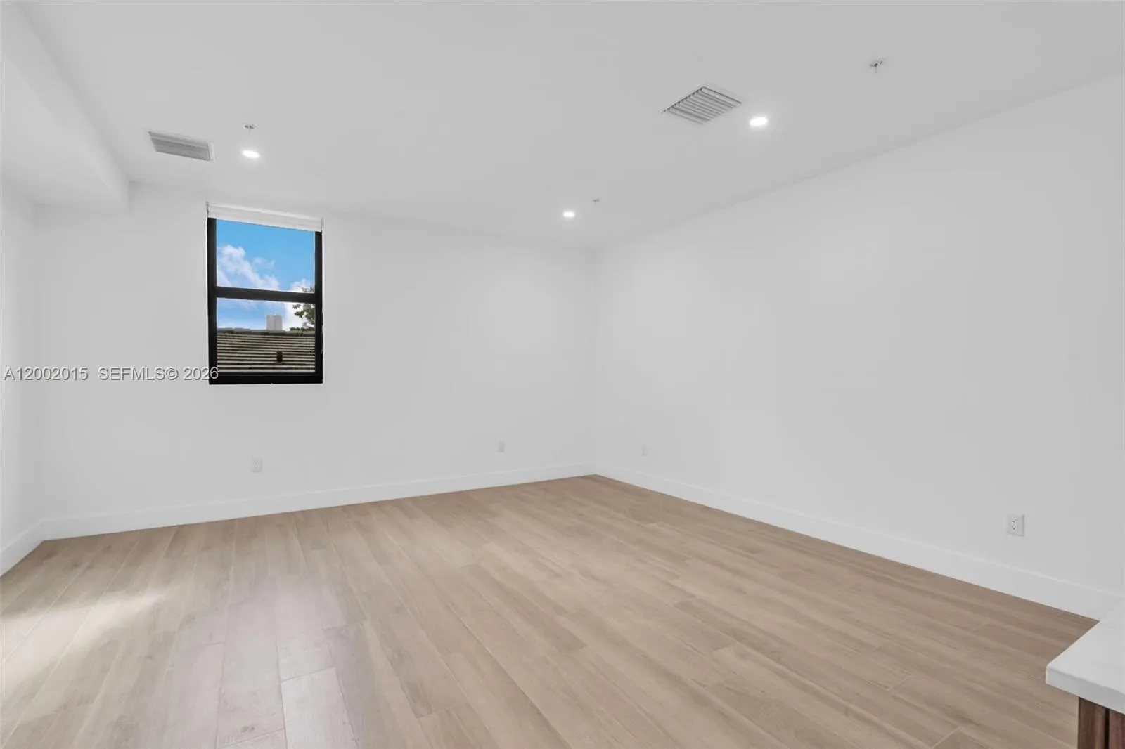 1037 Nw 2nd St, Miami, Florida 33128, Miami, Florida 33128, ,Commercial Sale,For Sale,1037 Nw 2nd St, Miami, Florida 33128,A12002015