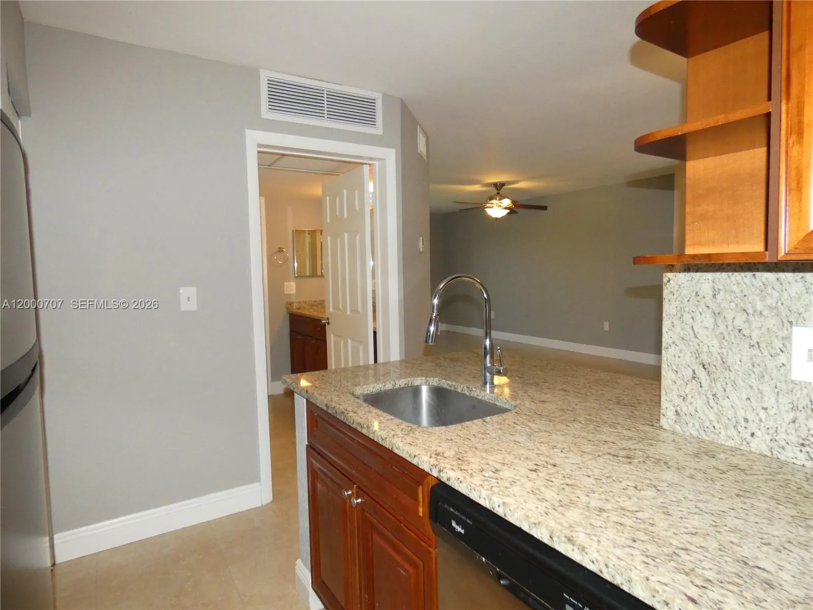 2841 N Oakland Forest Dr 207, Oakland Park, Florid, Oakland Park, Florida 33309, 1 Bedroom Bedrooms, ,1 BathroomBathrooms,Residential Lease,For Rent,2841 N Oakland Forest Dr 207, Oakland Park, Florid,A12000707