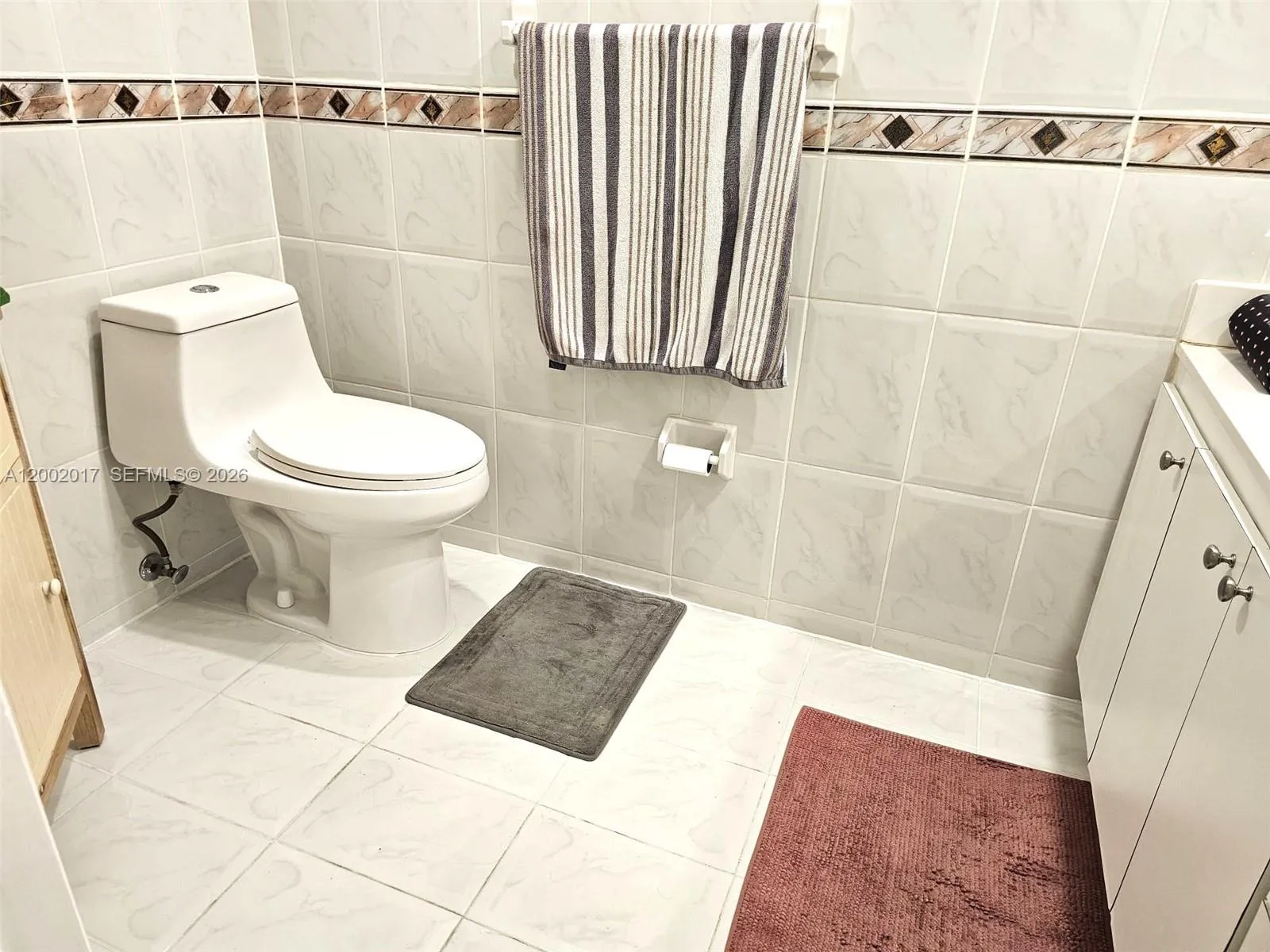 40 Nw 87th Ave D216, Miami, Florida 33172, Miami, Florida 33172, 2 Bedrooms Bedrooms, ,2 BathroomsBathrooms,Residential Lease,For Rent,40 Nw 87th Ave D216, Miami, Florida 33172,A12002017