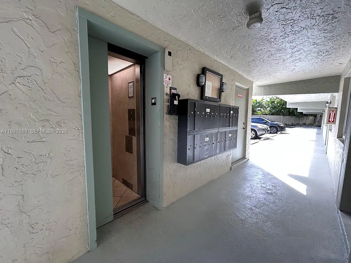 1400 Ne 54th St 306, Fort Lauderdale, Florida 3333, Fort Lauderdale, Florida 33334, 1 Bedroom Bedrooms, ,1 BathroomBathrooms,Residential Lease,For Rent,1400 Ne 54th St 306, Fort Lauderdale, Florida 3333,A11997689