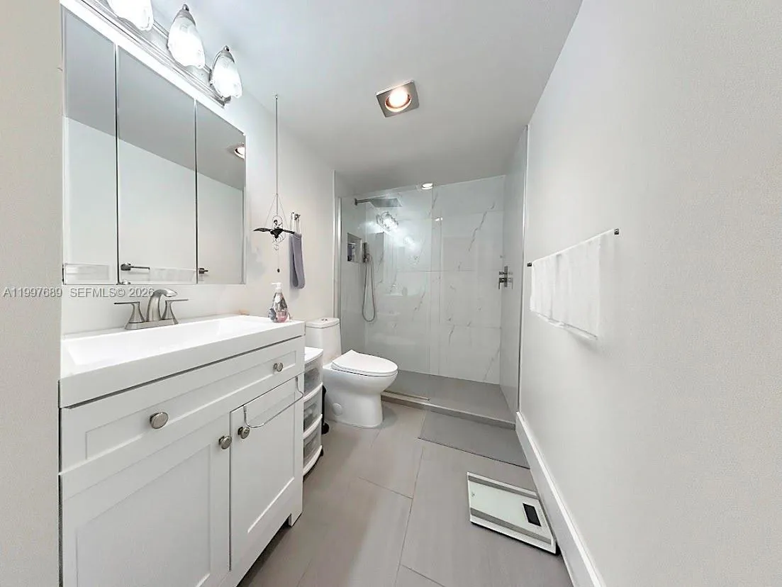 1400 Ne 54th St 306, Fort Lauderdale, Florida 3333, Fort Lauderdale, Florida 33334, 1 Bedroom Bedrooms, ,1 BathroomBathrooms,Residential Lease,For Rent,1400 Ne 54th St 306, Fort Lauderdale, Florida 3333,A11997689