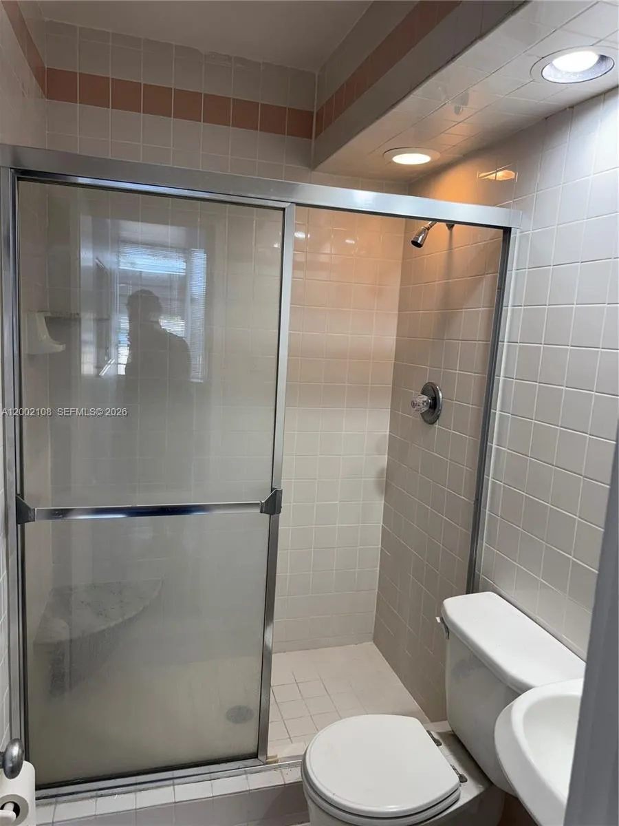 10281 E Bay Harbor Dr C2, Bay Harbor Islands, Flor, Bay Harbor Islands, Florida 33154, 2 Bedrooms Bedrooms, ,2 BathroomsBathrooms,Residential Lease,For Rent,10281 E Bay Harbor Dr C2, Bay Harbor Islands, Flor,A12002108