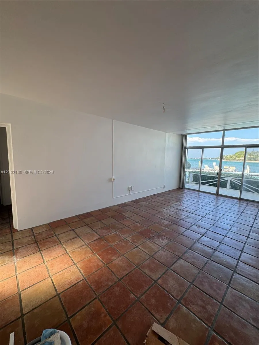 10281 E Bay Harbor Dr C2, Bay Harbor Islands, Flor, Bay Harbor Islands, Florida 33154, 2 Bedrooms Bedrooms, ,2 BathroomsBathrooms,Residential Lease,For Rent,10281 E Bay Harbor Dr C2, Bay Harbor Islands, Flor,A12002108