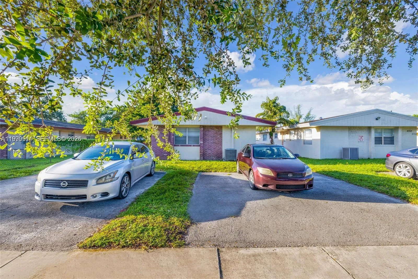 5706 Lincoln St, Hollywood, Florida 33021, Hollywood, Florida 33021, ,Residential Income,For Sale,5706 Lincoln St, Hollywood, Florida 33021,A11999911