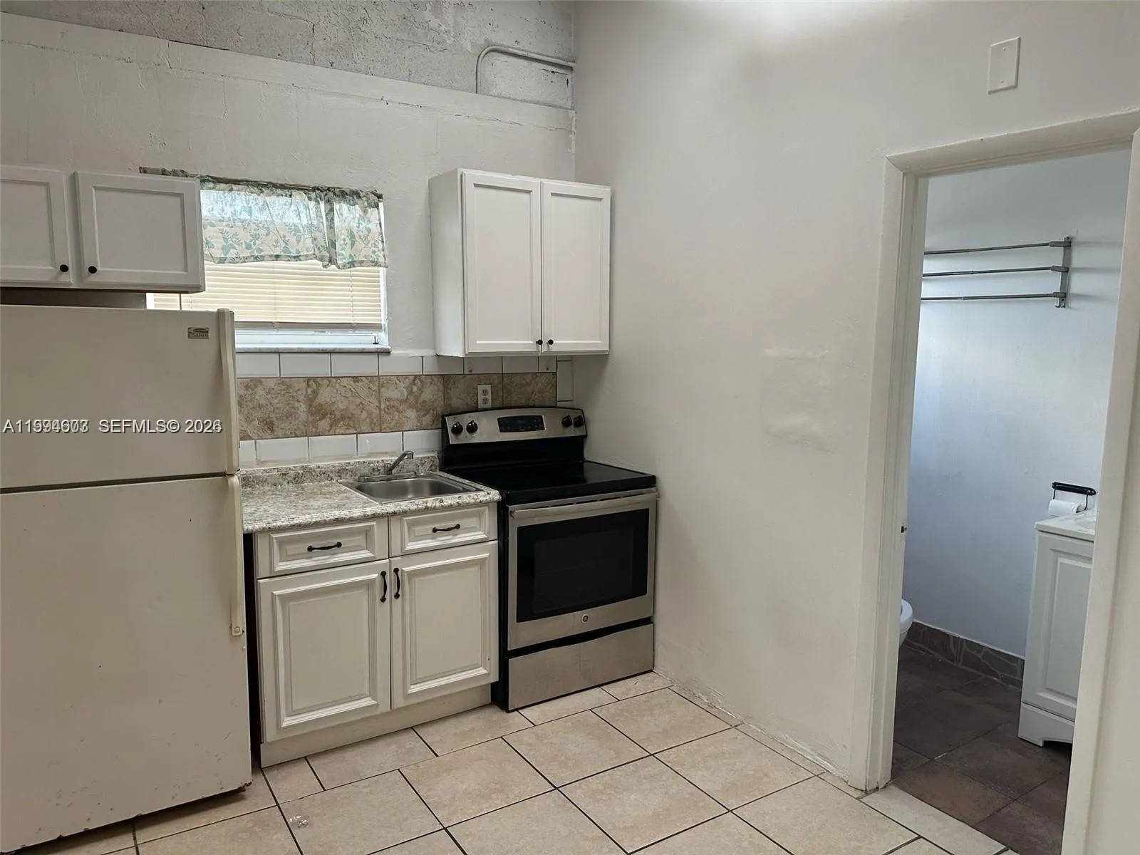 1610 N Dixie Hwy 1-48, Hollywood, Florida 33020, Hollywood, Florida 33020, ,Commercial Sale,For Sale,1610 N Dixie Hwy 1-48, Hollywood, Florida 33020,A11994603