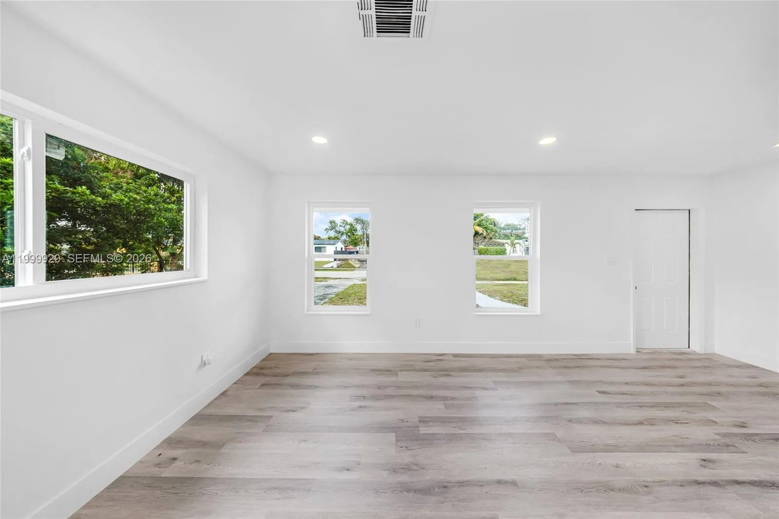 1260 Nw 188th St, Miami Gardens, Florida 33169, Miami Gardens, Florida 33169, 3 Bedrooms Bedrooms, ,2 BathroomsBathrooms,Residential,For Sale,1260 Nw 188th St, Miami Gardens, Florida 33169,A11999920