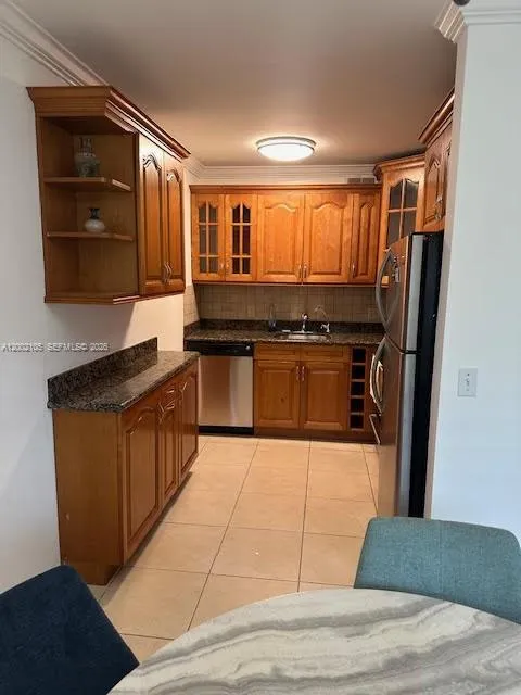 13250 Sw 7th Ct 114l, Pembroke Pines, Florida 3302, Pembroke Pines, Florida 33027, 2 Bedrooms Bedrooms, ,1 BathroomBathrooms,Residential,For Sale,13250 Sw 7th Ct 114l, Pembroke Pines, Florida 3302,A12002105