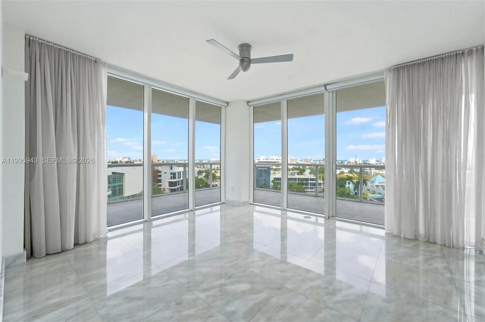 450 Alton Rd 910, Miami Beach, Florida 33139, Miami Beach, Florida 33139, 2 Bedrooms Bedrooms, ,2 BathroomsBathrooms,Residential,For Sale,450 Alton Rd 910, Miami Beach, Florida 33139,A11995943