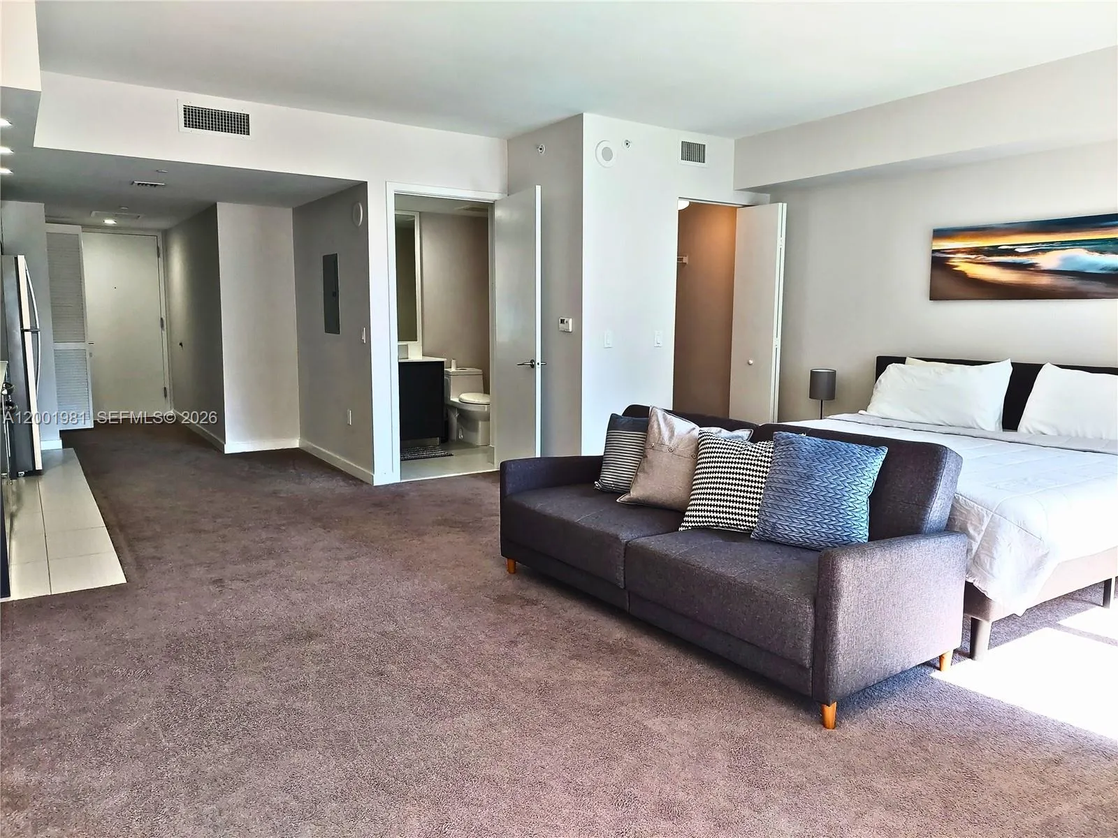 31 Se 6th St 1405, Miami, Florida 33131, Miami, Florida 33131, ,1 BathroomBathrooms,Residential Lease,For Rent,31 Se 6th St 1405, Miami, Florida 33131,A12001981