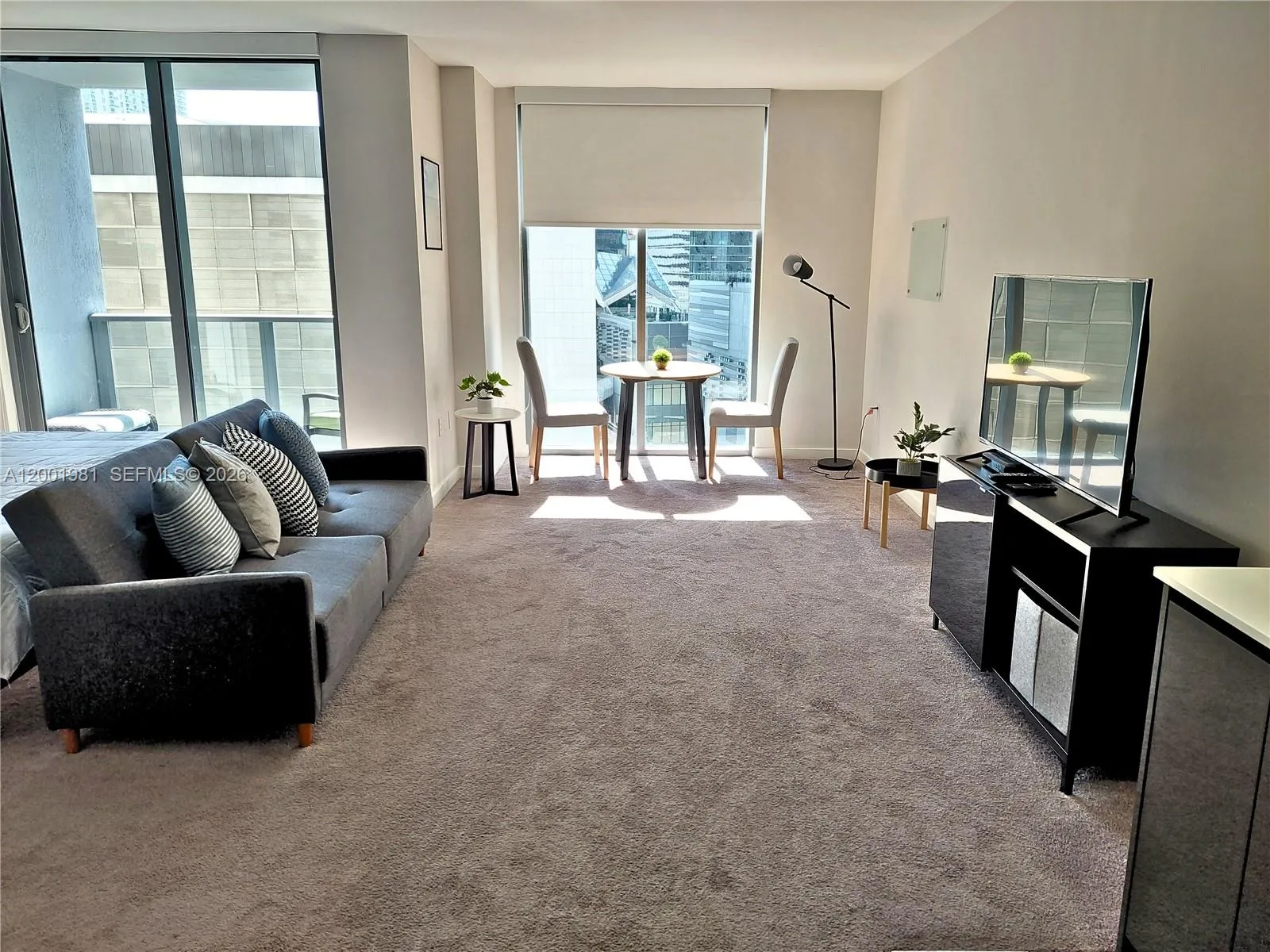 31 Se 6th St 1405, Miami, Florida 33131, Miami, Florida 33131, ,1 BathroomBathrooms,Residential Lease,For Rent,31 Se 6th St 1405, Miami, Florida 33131,A12001981