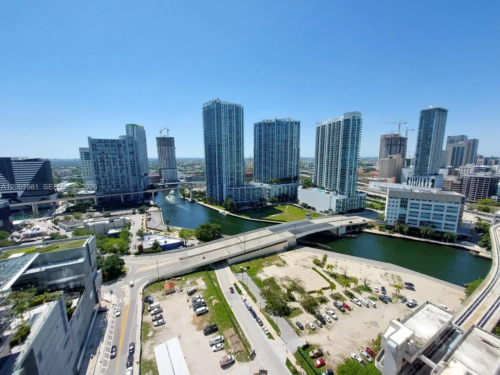 31 Se 6th St 1405, Miami, Florida 33131, Miami, Florida 33131, ,1 BathroomBathrooms,Residential Lease,For Rent,31 Se 6th St 1405, Miami, Florida 33131,A12001981