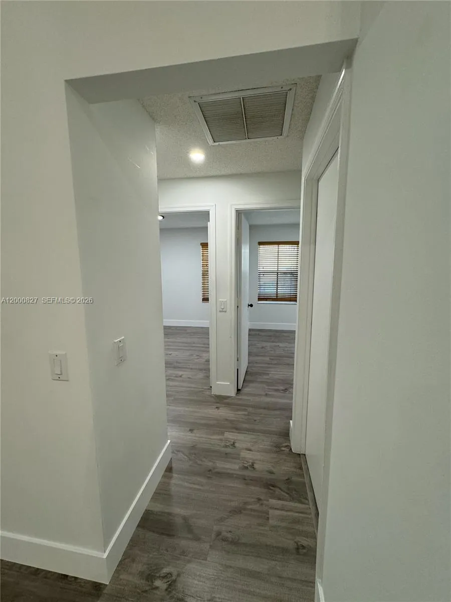 4136 Pine Ridge Ln, Weston, Florida 33331, Weston, Florida 33331, 3 Bedrooms Bedrooms, ,2 BathroomsBathrooms,Residential Lease,For Rent,4136 Pine Ridge Ln, Weston, Florida 33331,A12000827