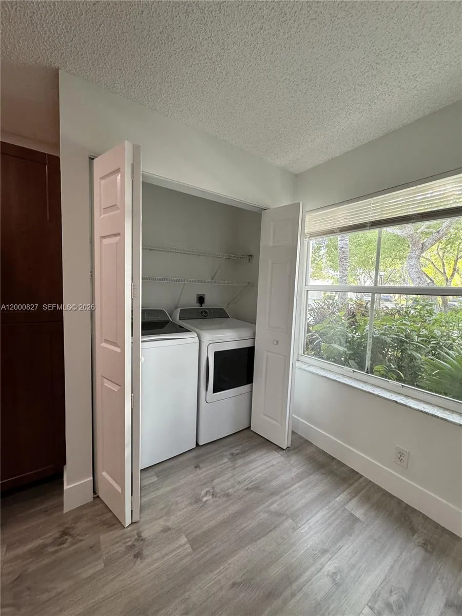 4136 Pine Ridge Ln, Weston, Florida 33331, Weston, Florida 33331, 3 Bedrooms Bedrooms, ,2 BathroomsBathrooms,Residential Lease,For Rent,4136 Pine Ridge Ln, Weston, Florida 33331,A12000827