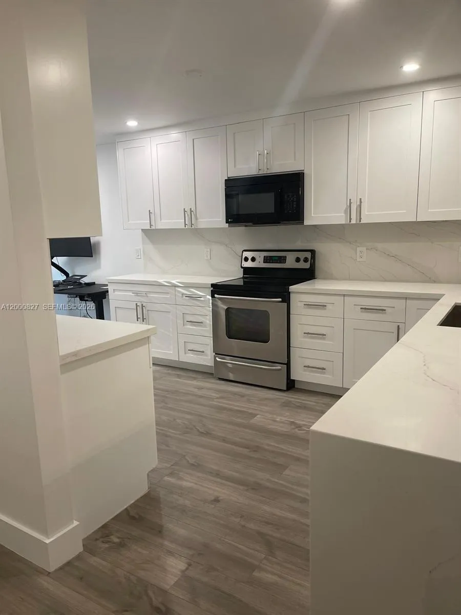 4136 Pine Ridge Ln, Weston, Florida 33331, Weston, Florida 33331, 3 Bedrooms Bedrooms, ,2 BathroomsBathrooms,Residential Lease,For Rent,4136 Pine Ridge Ln, Weston, Florida 33331,A12000827