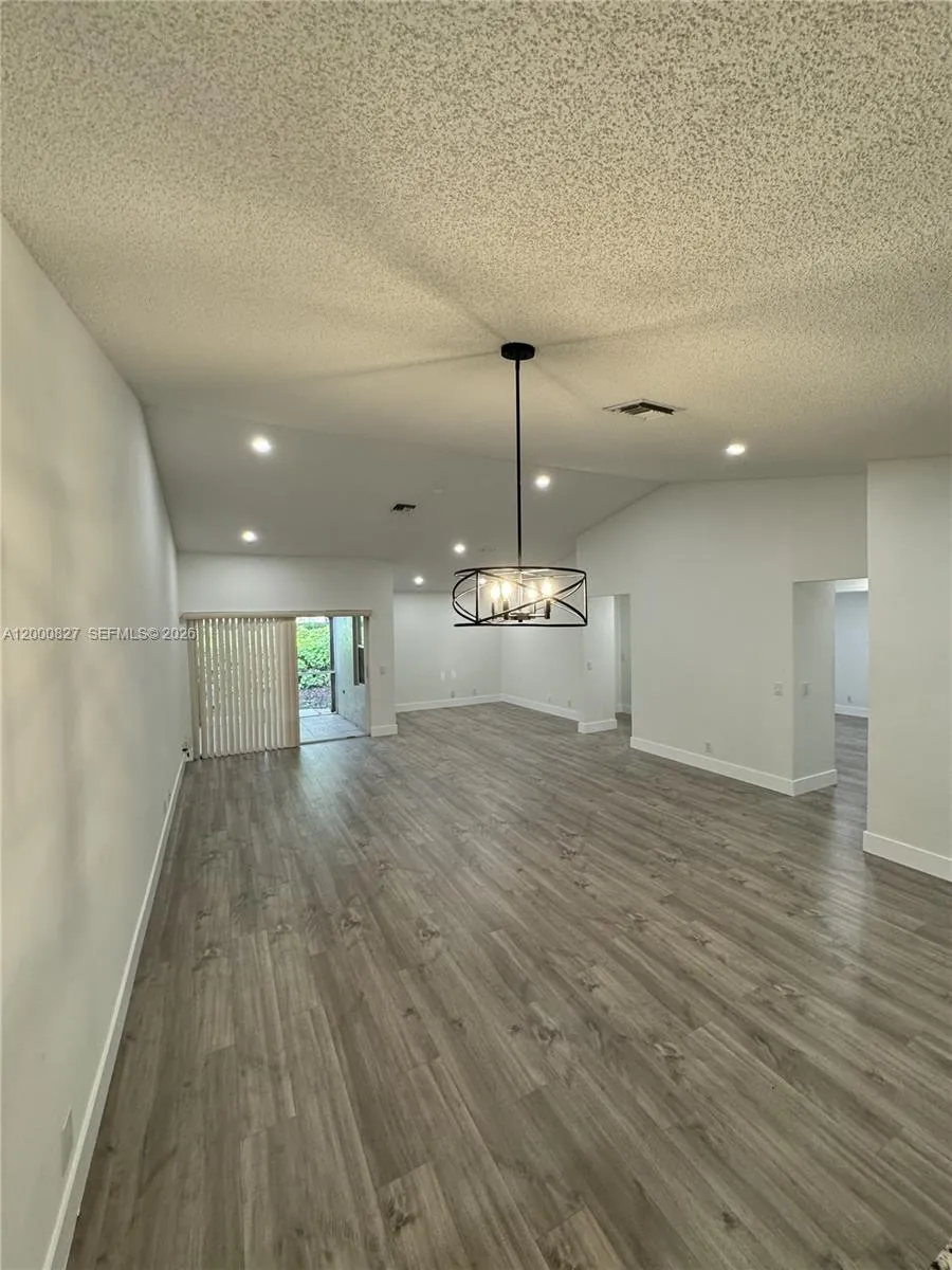 4136 Pine Ridge Ln, Weston, Florida 33331, Weston, Florida 33331, 3 Bedrooms Bedrooms, ,2 BathroomsBathrooms,Residential Lease,For Rent,4136 Pine Ridge Ln, Weston, Florida 33331,A12000827