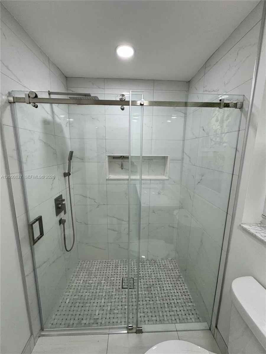 4136 Pine Ridge Ln, Weston, Florida 33331, Weston, Florida 33331, 3 Bedrooms Bedrooms, ,2 BathroomsBathrooms,Residential Lease,For Rent,4136 Pine Ridge Ln, Weston, Florida 33331,A12000827