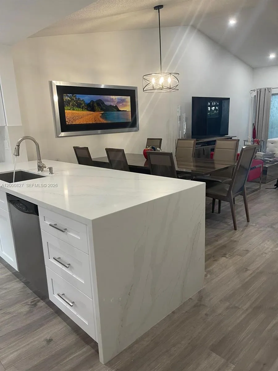 4136 Pine Ridge Ln, Weston, Florida 33331, Weston, Florida 33331, 3 Bedrooms Bedrooms, ,2 BathroomsBathrooms,Residential Lease,For Rent,4136 Pine Ridge Ln, Weston, Florida 33331,A12000827
