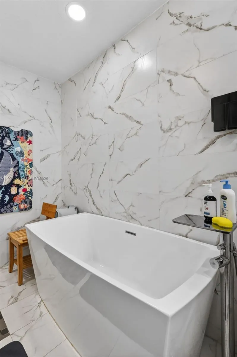 18198 Nw 61st Ct, Hialeah, Florida 33015, Hialeah, Florida 33015, 3 Bedrooms Bedrooms, ,2 BathroomsBathrooms,Residential,For Sale,18198 Nw 61st Ct, Hialeah, Florida 33015,A11997022