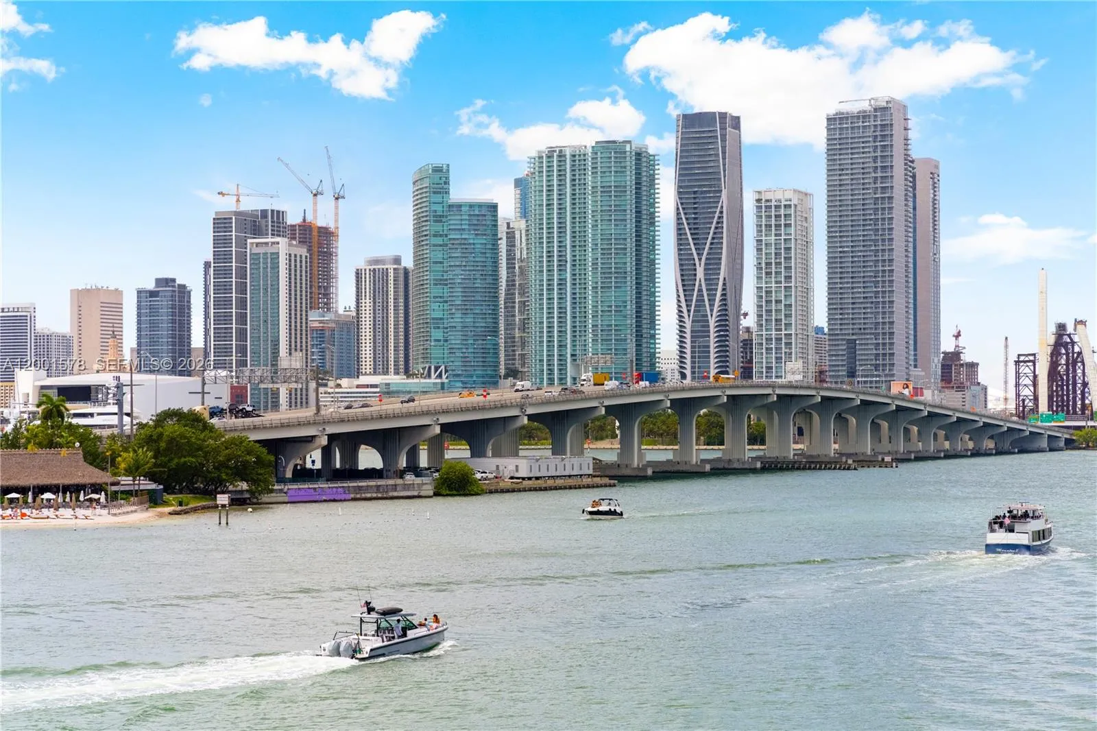 1000 Venetian Way 408, Miami, Florida 33139, Miami, Florida 33139, 2 Bedrooms Bedrooms, ,2 BathroomsBathrooms,Residential,For Sale,1000 Venetian Way 408, Miami, Florida 33139,A12001578